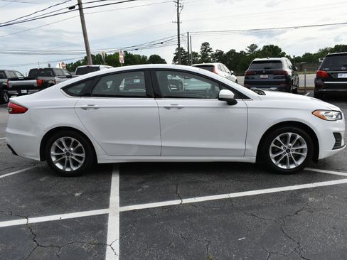 Used 2020 Ford Fusion SE FWD image 5
