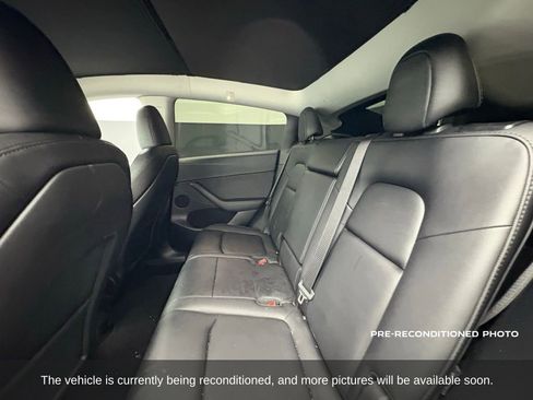 Used 2023 Tesla Model Y Long Range image 12