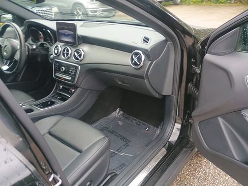 Used 2020 Mercedes-Benz GLA 250 4MATIC image 12