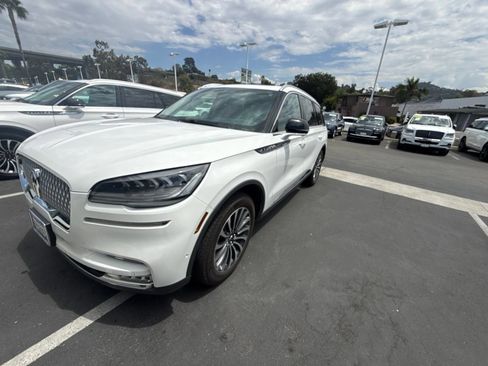 Used 2020 Lincoln Aviator Reserve w/ Equipment Group 201A AWD/4WD image 15