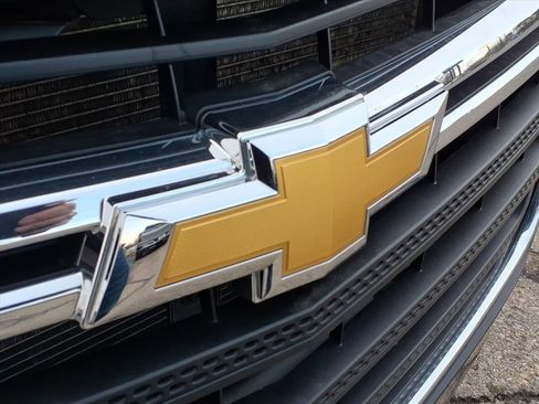 Used 2020 Chevrolet Traverse LS w/ LPO, Floor Liner Package image 16