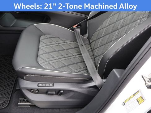 New 2026 Volkswagen Atlas SEL Premium R-Line AWD/4WD image 9
