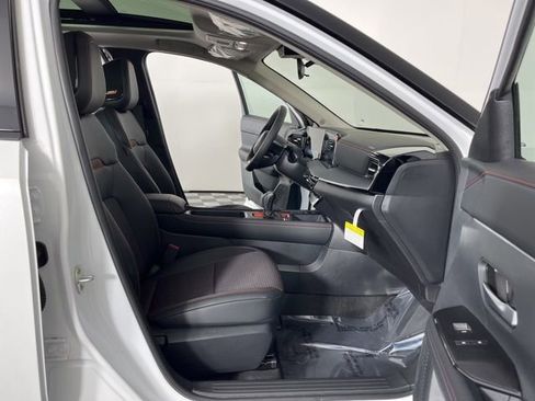 New 2026 Nissan Kicks SR w/ SR Premium Package image 38