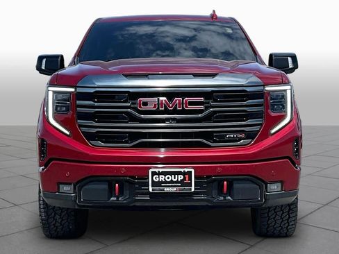 Used 2022 GMC Sierra 1500 AT4 w/ AT4 Premium Package AWD/4WD image 4