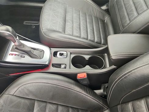 Used 2019 Buick Cascada Premium image 19