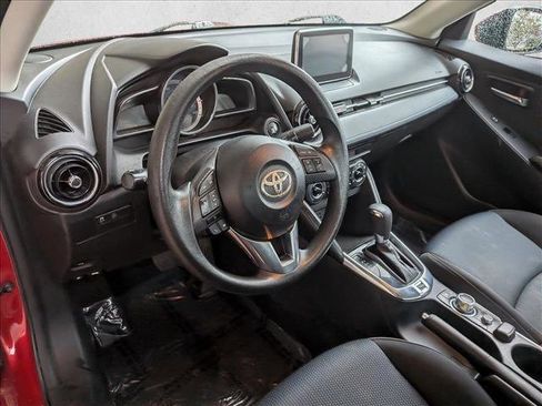 Used 2017 Toyota Yaris iA image 10