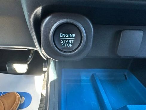 Used 2025 Ford Maverick XLT w/ Equipment Group 301A AWD/4WD image 24