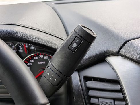 Used 2015 GMC Yukon SLE image 17