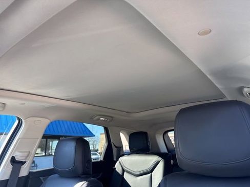 Used 2018 Cadillac XT5 Luxury w/ Driver Awareness Package AWD/4WD image 22