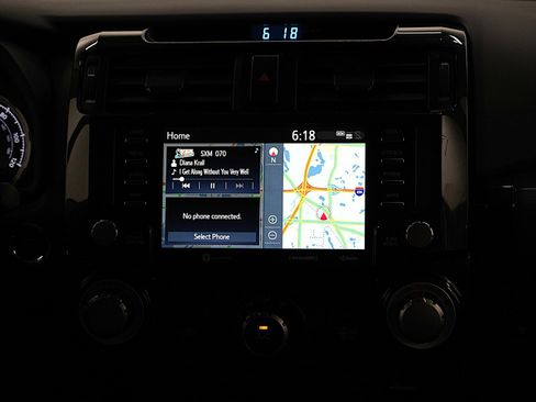 Used 2024 Toyota 4Runner TRD Off-Road Premium image 15