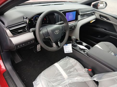 New 2026 Toyota Camry SE image 5