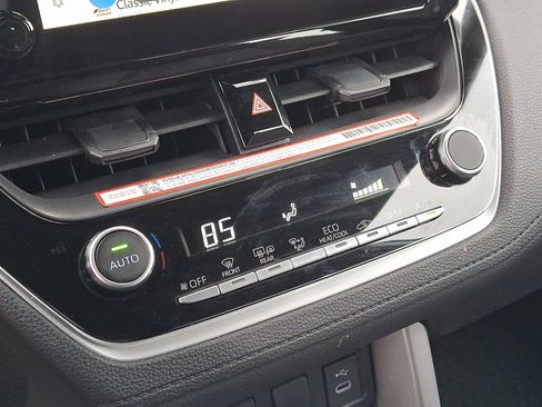 Certified 2025 Toyota Corolla Cross AWD Hybrid image 16