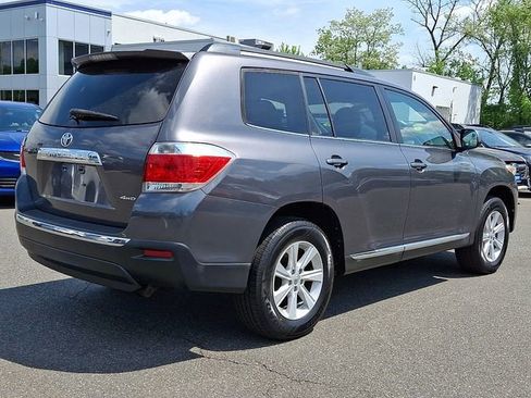 Used 2012 Toyota Highlander 4WD w/ Tech Pkg image 6