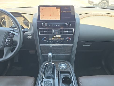 Used 2023 Nissan Armada Platinum w/ Captain's Chairs Package RWD image 11