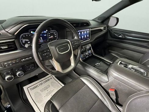 Used 2021 GMC Yukon Denali w/ Denali Premium Package AWD/4WD image 18