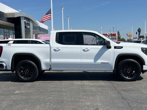 New 2026 GMC Sierra 1500 Elevation w/ X31 Off-Road Package AWD/4WD image 4