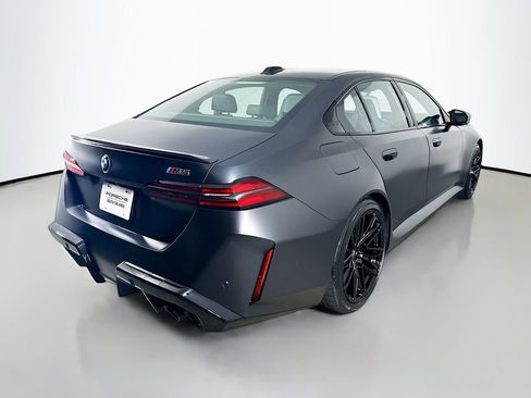 Used 2025 BMW M5 w/ Carbon Package image 9