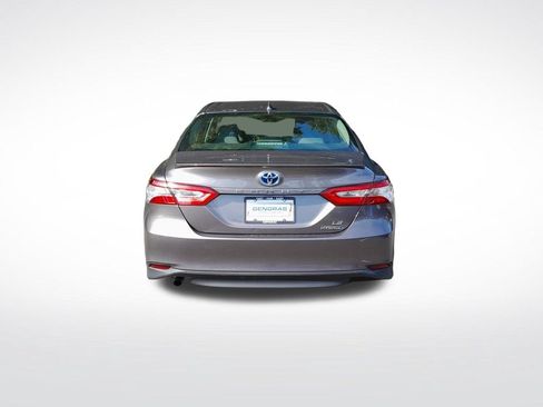 Used 2019 Toyota Camry LE FWD image 7