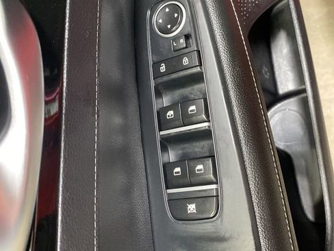 Used 2019 Kia Forte S FWD image 19