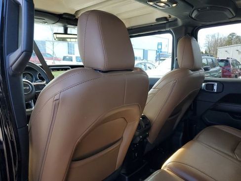 Certified 2023 Jeep Wrangler Unlimited Sahara image 12