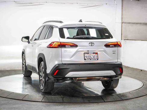 Certified 2025 Toyota Corolla Cross XLE w/ Convenience Package AWD/4WD image 4