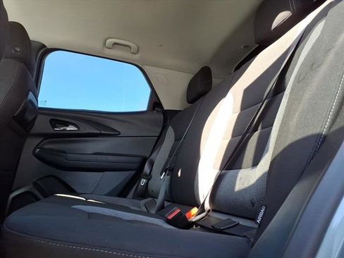 Used 2025 Chevrolet TrailBlazer LT image 11