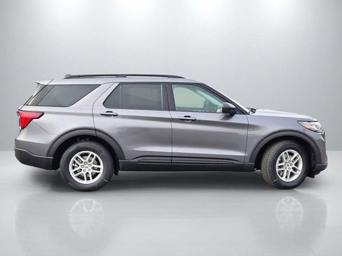 New 2026 Ford Explorer Active w/ Active Comfort Package RWD image 4