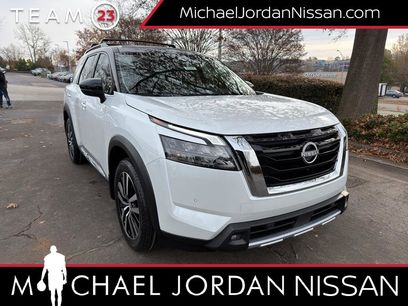 New 2025 Nissan Pathfinder Platinum w/ Cargo Package