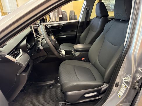 Used 2024 Toyota RAV4 LE image 26