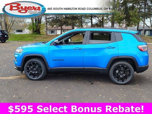 New 2026 Jeep Compass Latitude image 8