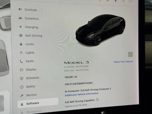 Used 2022 Tesla Model 3 Long Range AWD/4WD image 16