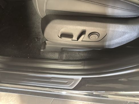 New 2026 Kia Carnival LXS image 17