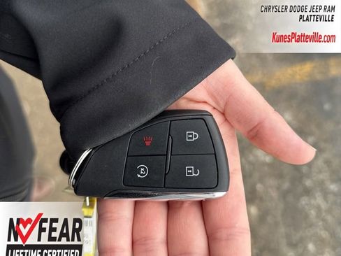 Used 2025 Chevrolet Equinox LT image 31