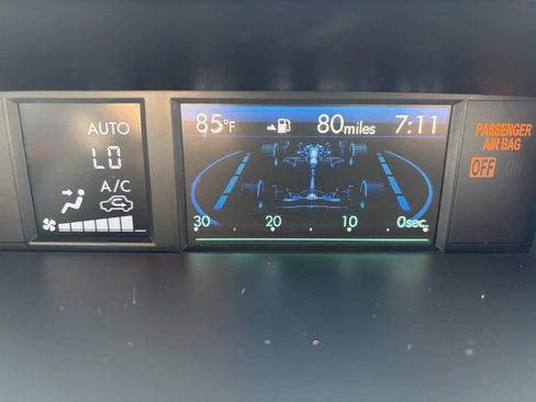 Used 2014 Subaru Forester 2.5i Limited AWD/4WD image 15