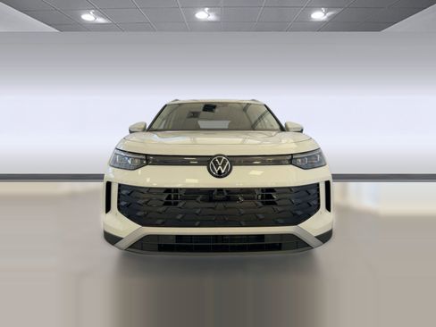 New 2026 Volkswagen Tiguan S FWD image 6