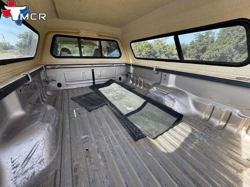 Used 1999 Ford F350 Lariat AWD/4WD image 30