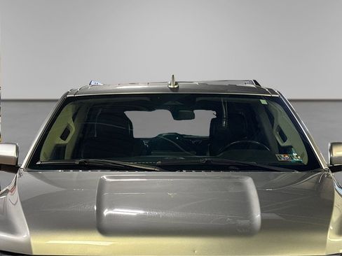 Used 2024 Ford Expedition XLT image 16