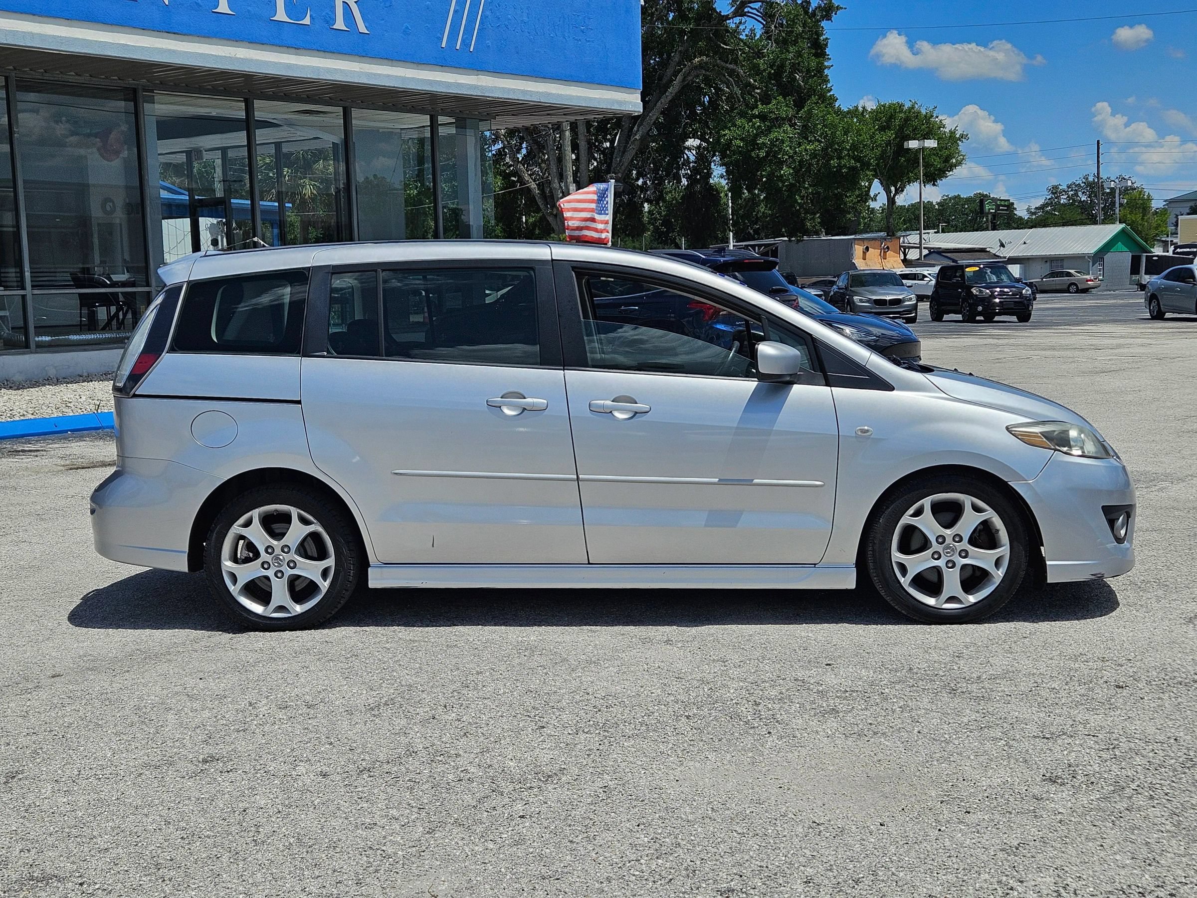 Used 2008 MAZDA MAZDA5 Touring FWD image 8