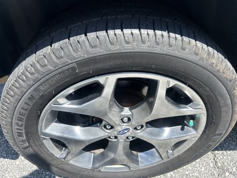 Used 2017 Subaru Forester 2.5i Touring AWD/4WD image 54