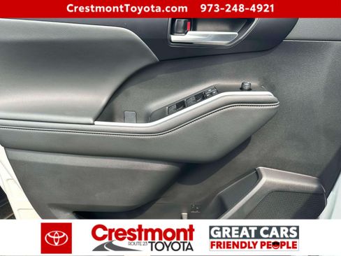 Used 2026 Toyota Highlander XLE AWD/4WD image 15