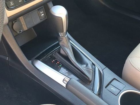 Used 2019 Toyota Corolla LE FWD image 14