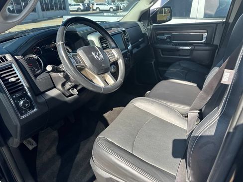 Used 2016 RAM 1500 Laramie AWD/4WD image 8