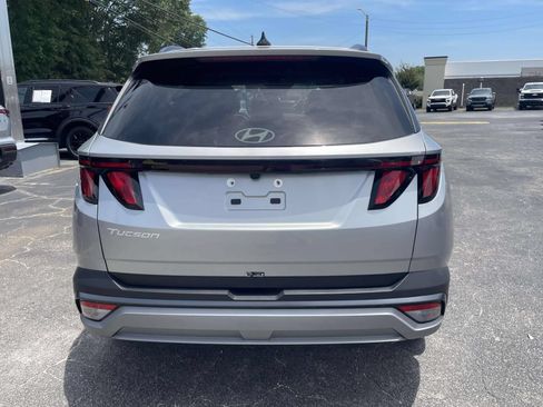 Used 2025 Hyundai Tucson SEL FWD image 4