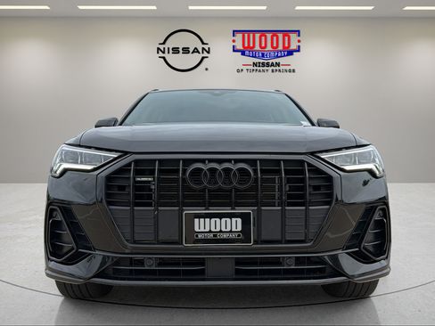 Used 2023 Audi Q3 2.0T Premium w/ Black Optic Sport Package AWD/4WD image 6