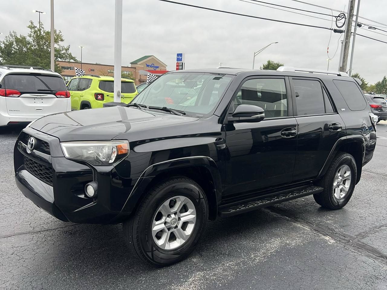 Used 2016 Toyota 4Runner SR5 Premium AWD/4WD image 2