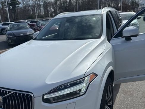 Used 2023 Volvo XC90 B6 Core w/ Climate Package image 1
