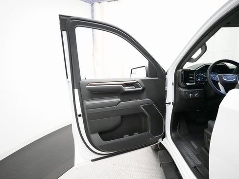 Used 2024 GMC Sierra 1500 Elevation image 27