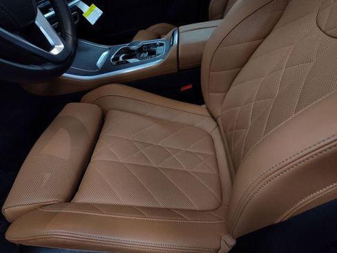 Used 2025 BMW X5 xDrive50e w/ Parking Assistance Package image 16