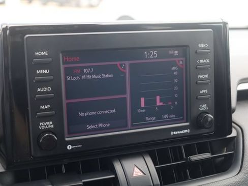 Used 2021 Toyota RAV4 XLE FWD image 16