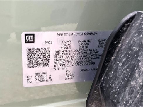 Used 2024 Chevrolet Trax RS FWD image 34